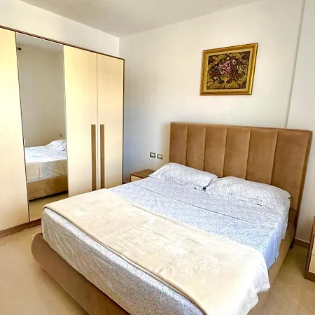 Lungomare Apartment With Parking - Near The Beach